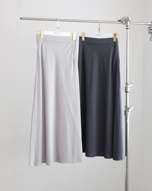 サテンライク ロングスカート
