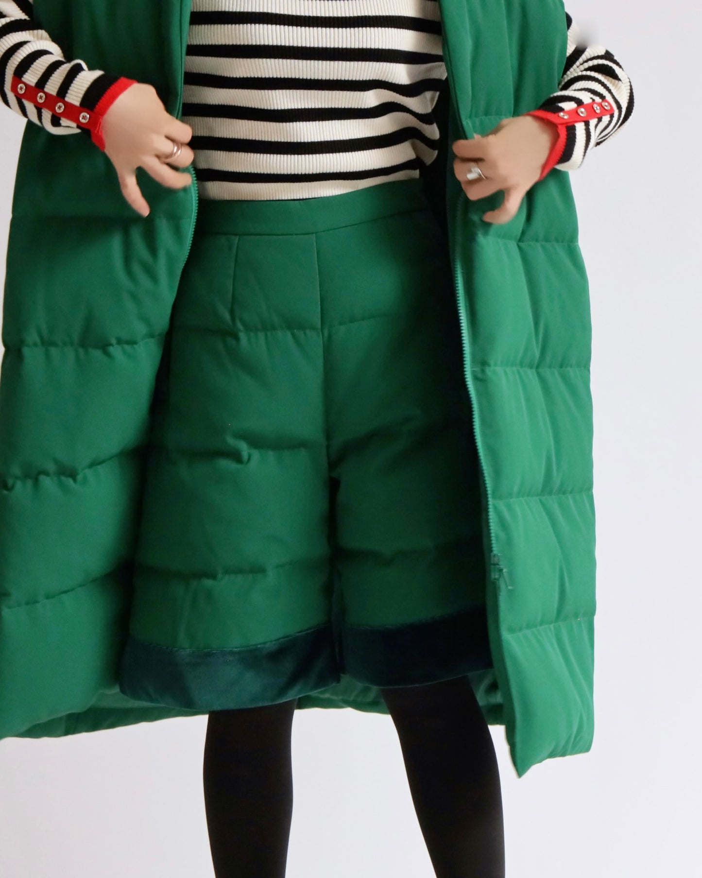 エメラルド パフ ショートパンツ