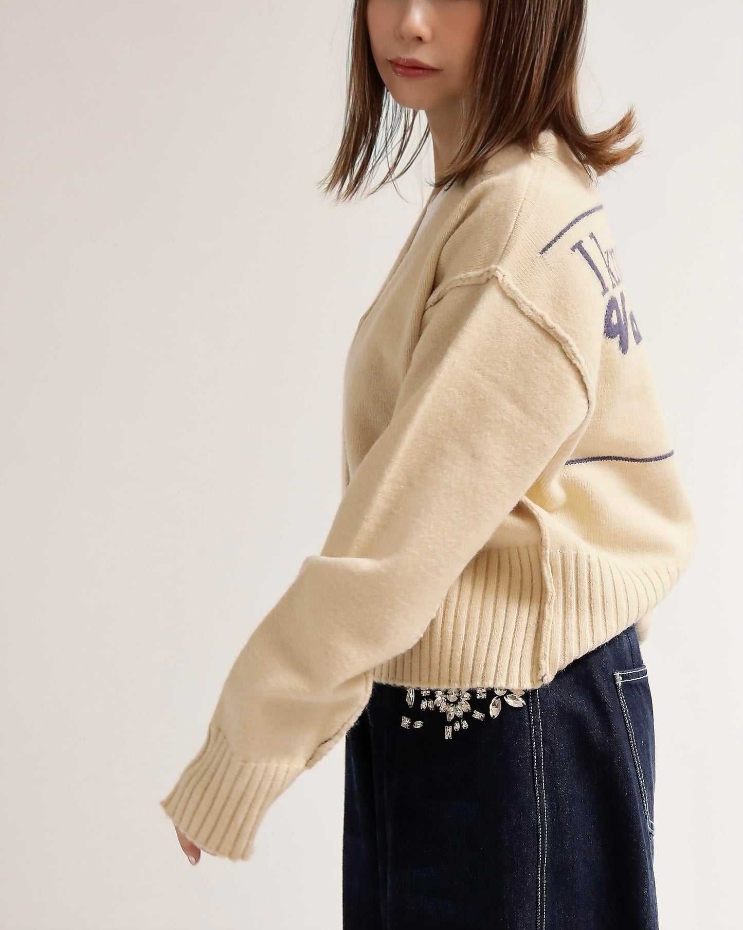 バックロゴショートカーディガン