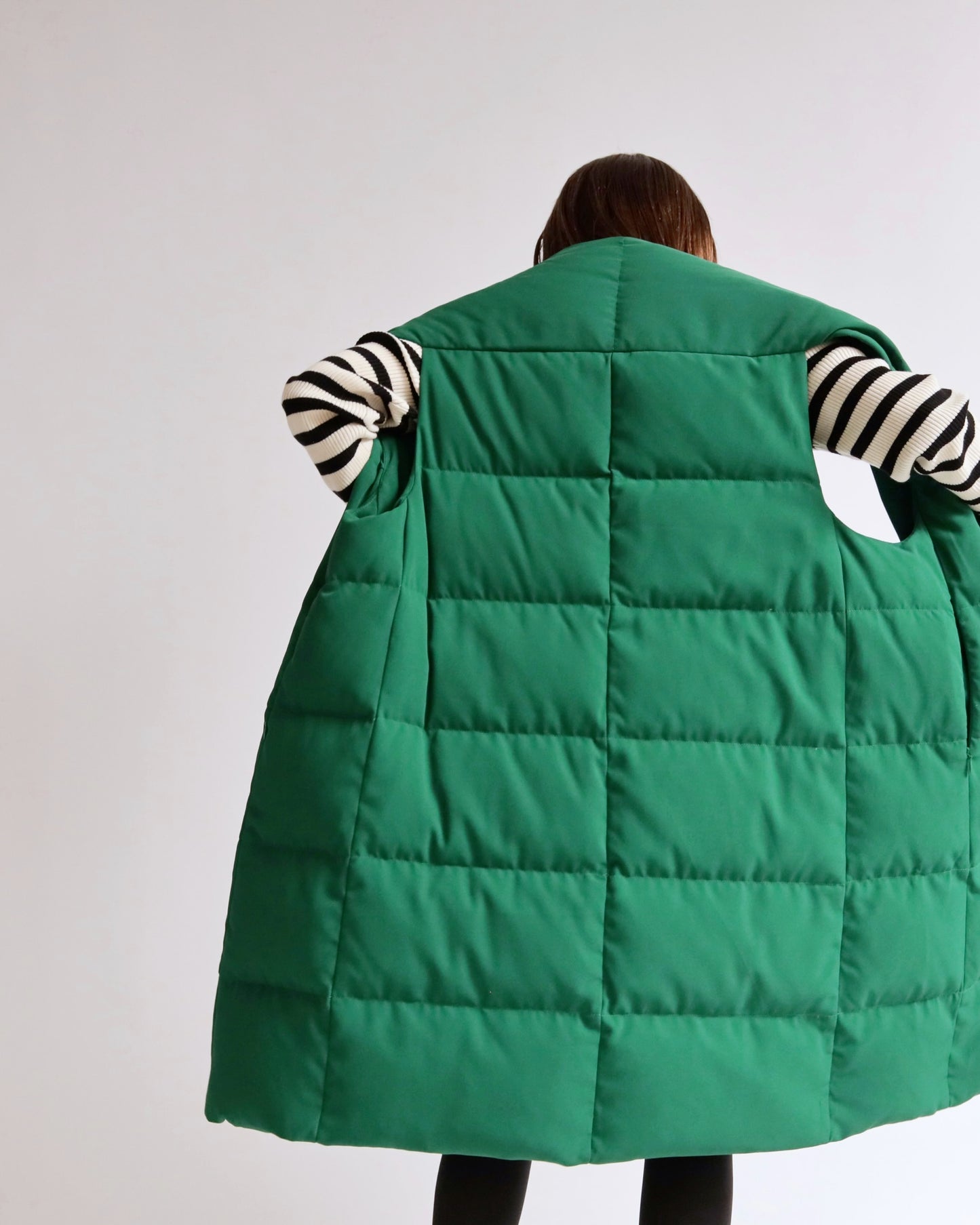 エメラルド パフ ロングベスト