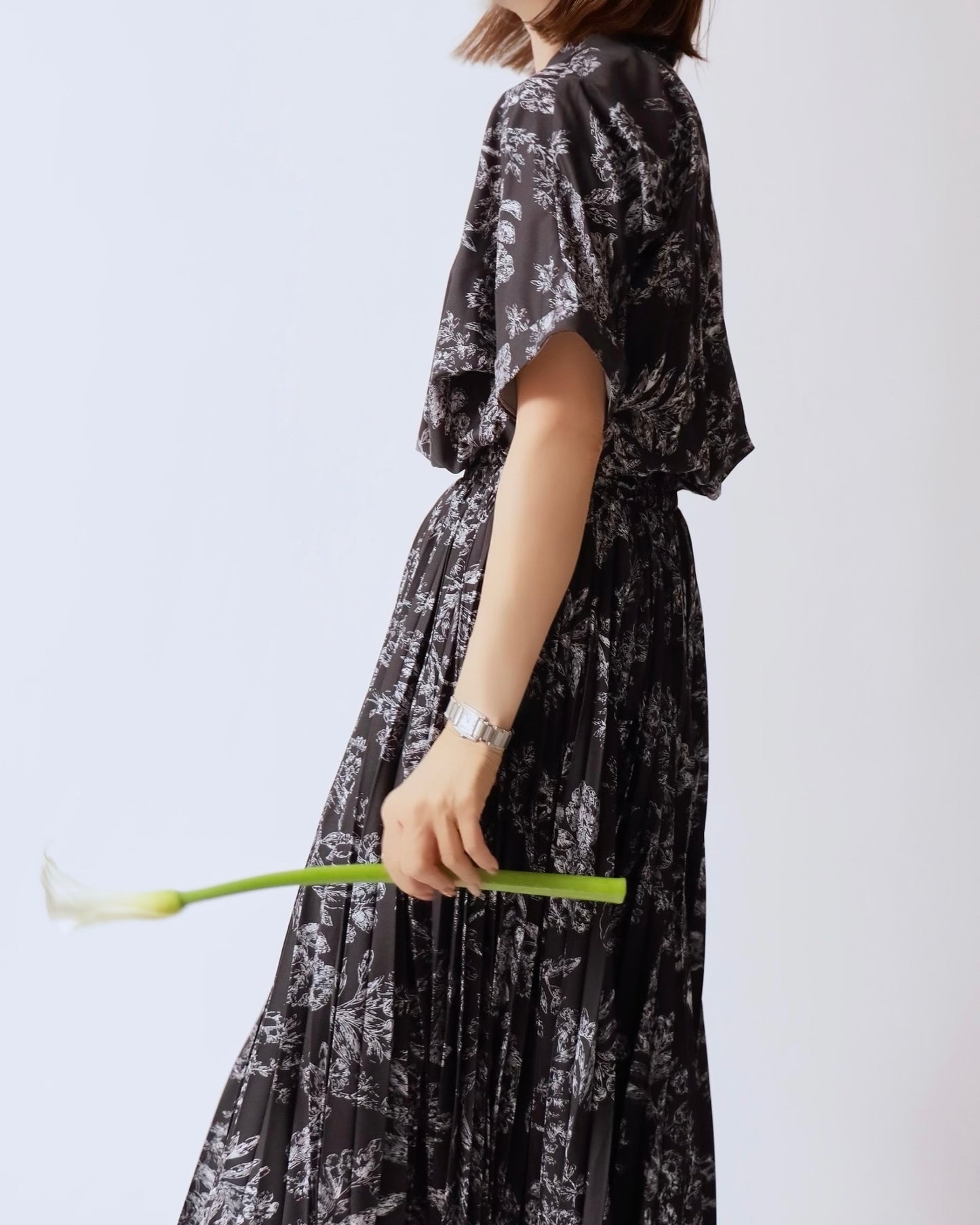 ボタニカルプリーツシャツワンピース