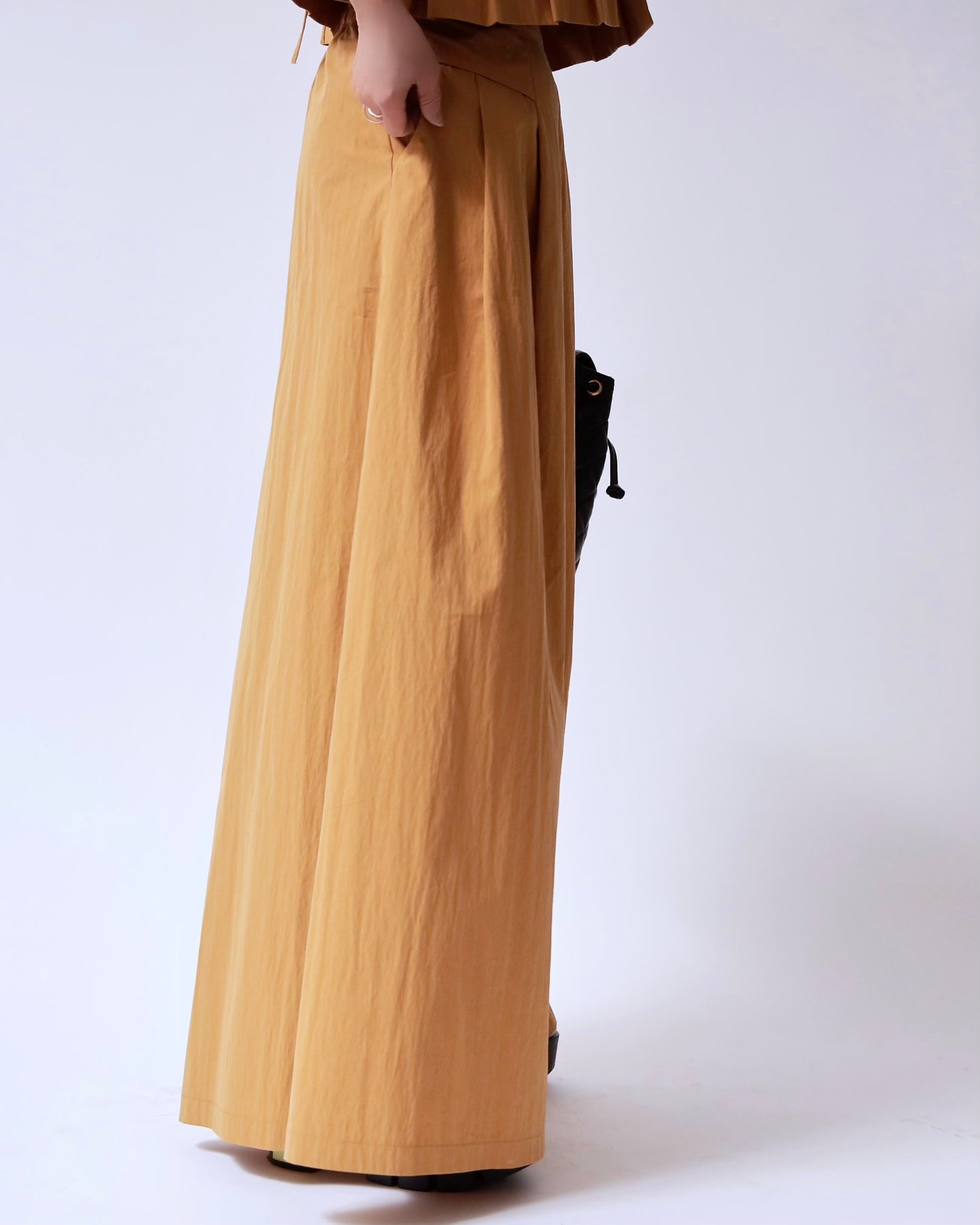 ハイウエストワイドパンツ