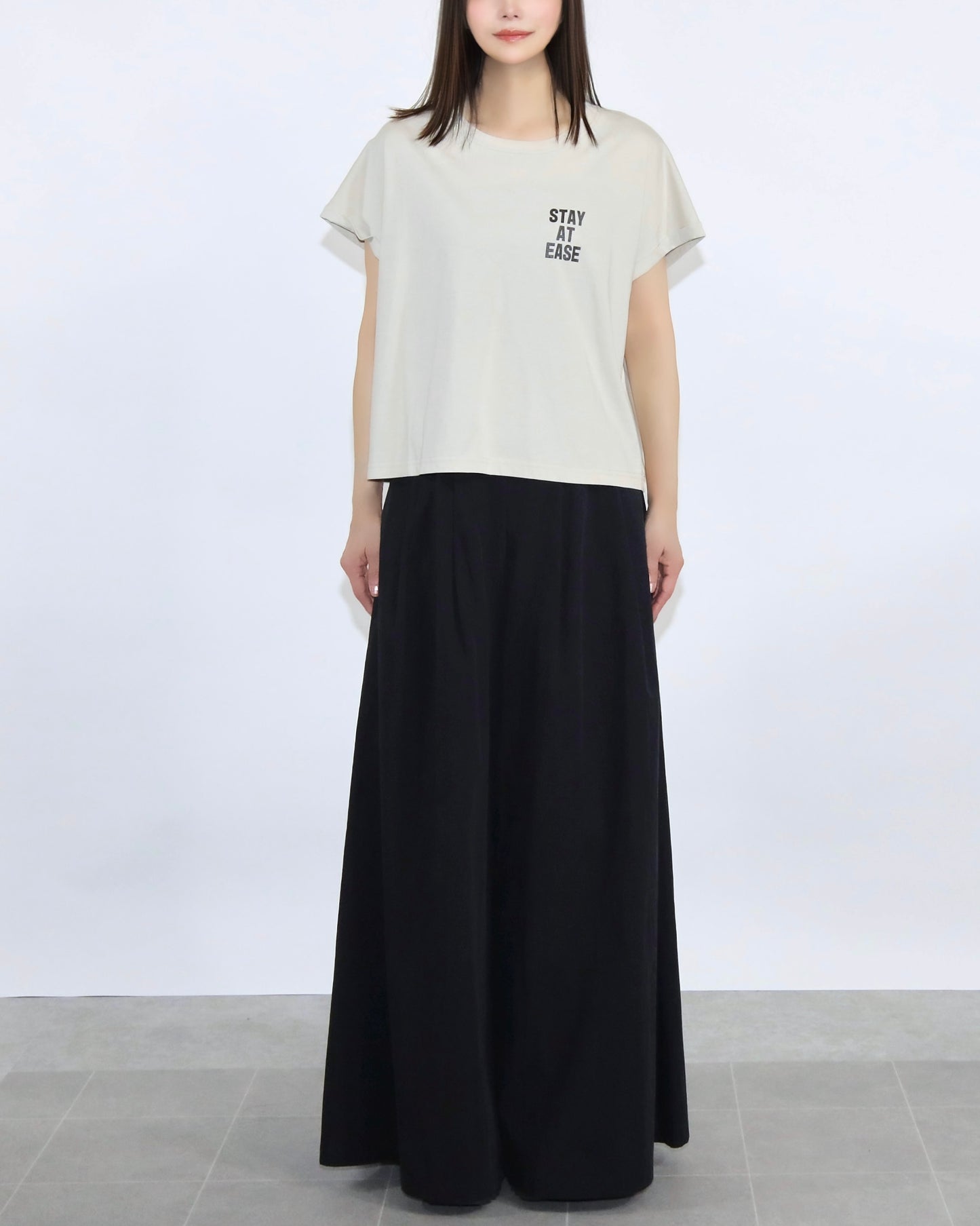 STAY AT EASE ロゴフレンチスリーブTシャツ