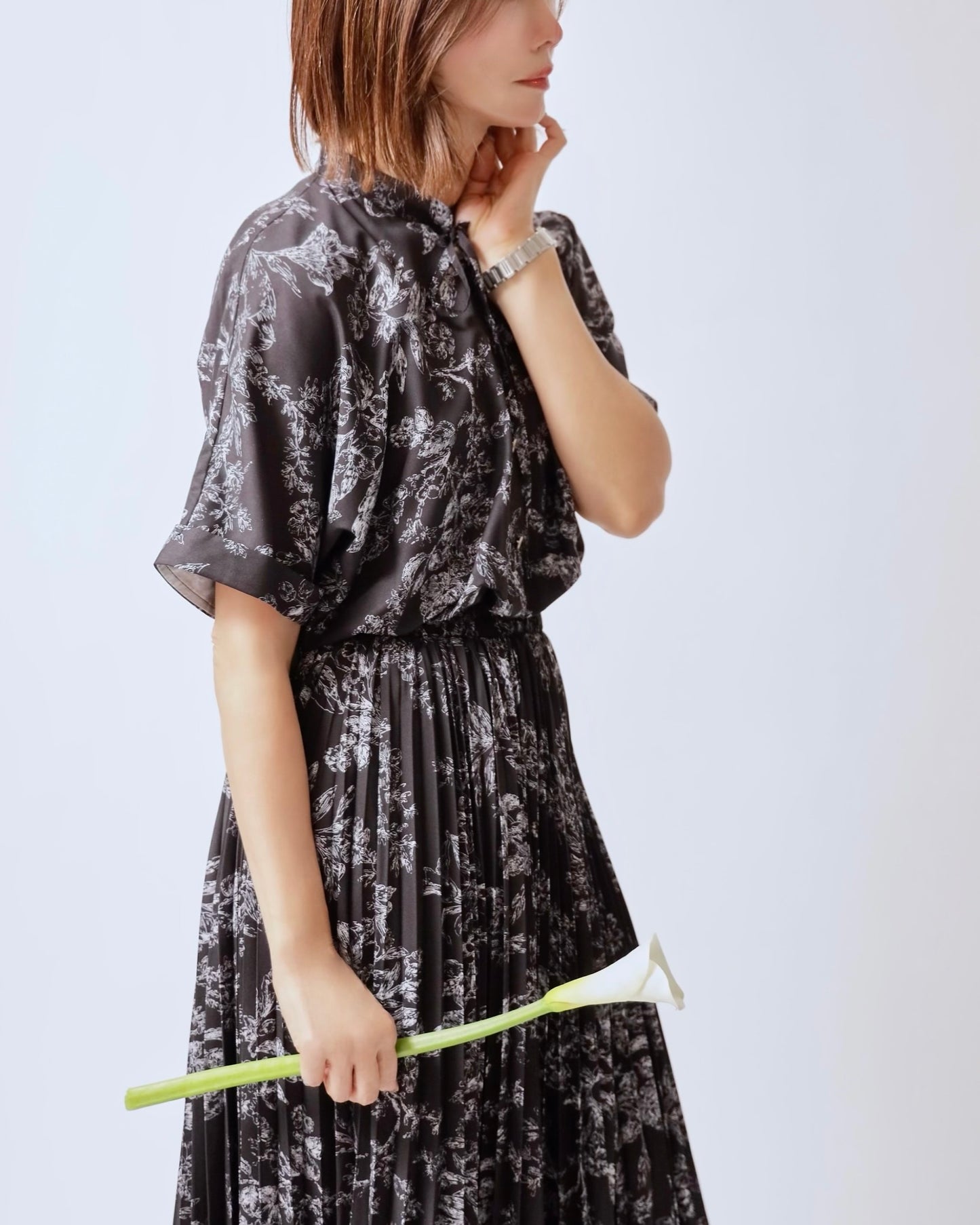 ボタニカルプリーツシャツワンピース