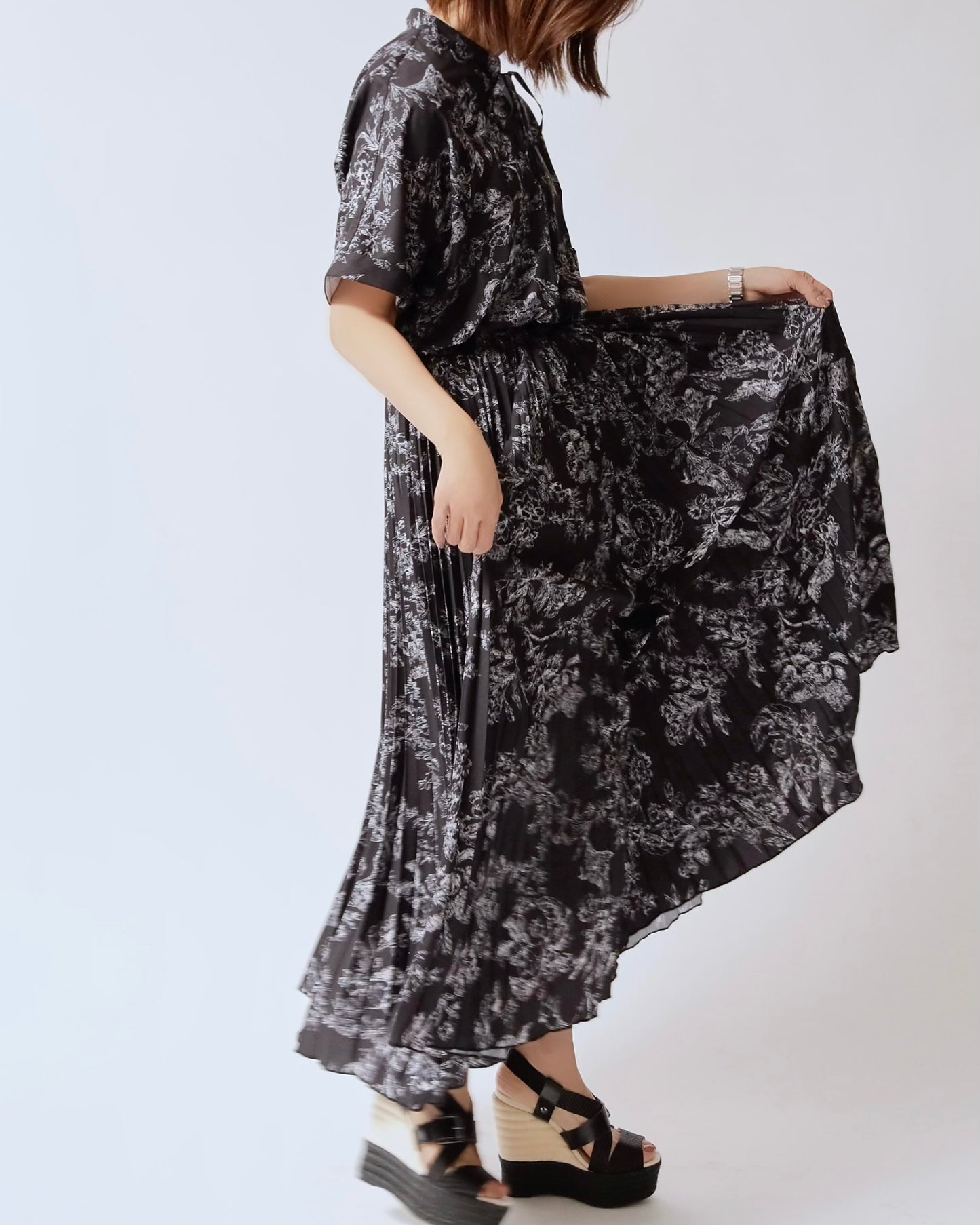 ボタニカルプリーツシャツワンピース