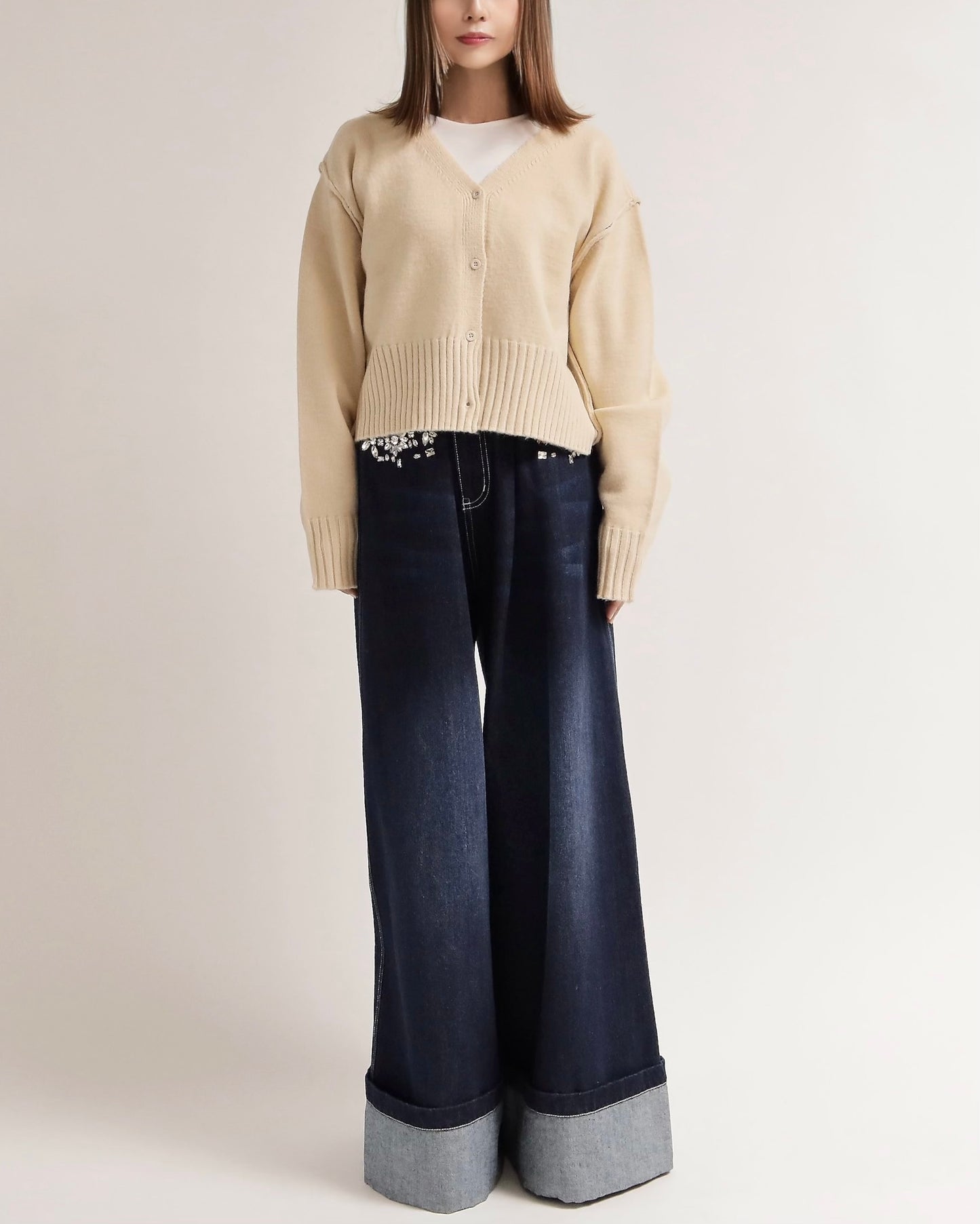 バックロゴショートカーディガン