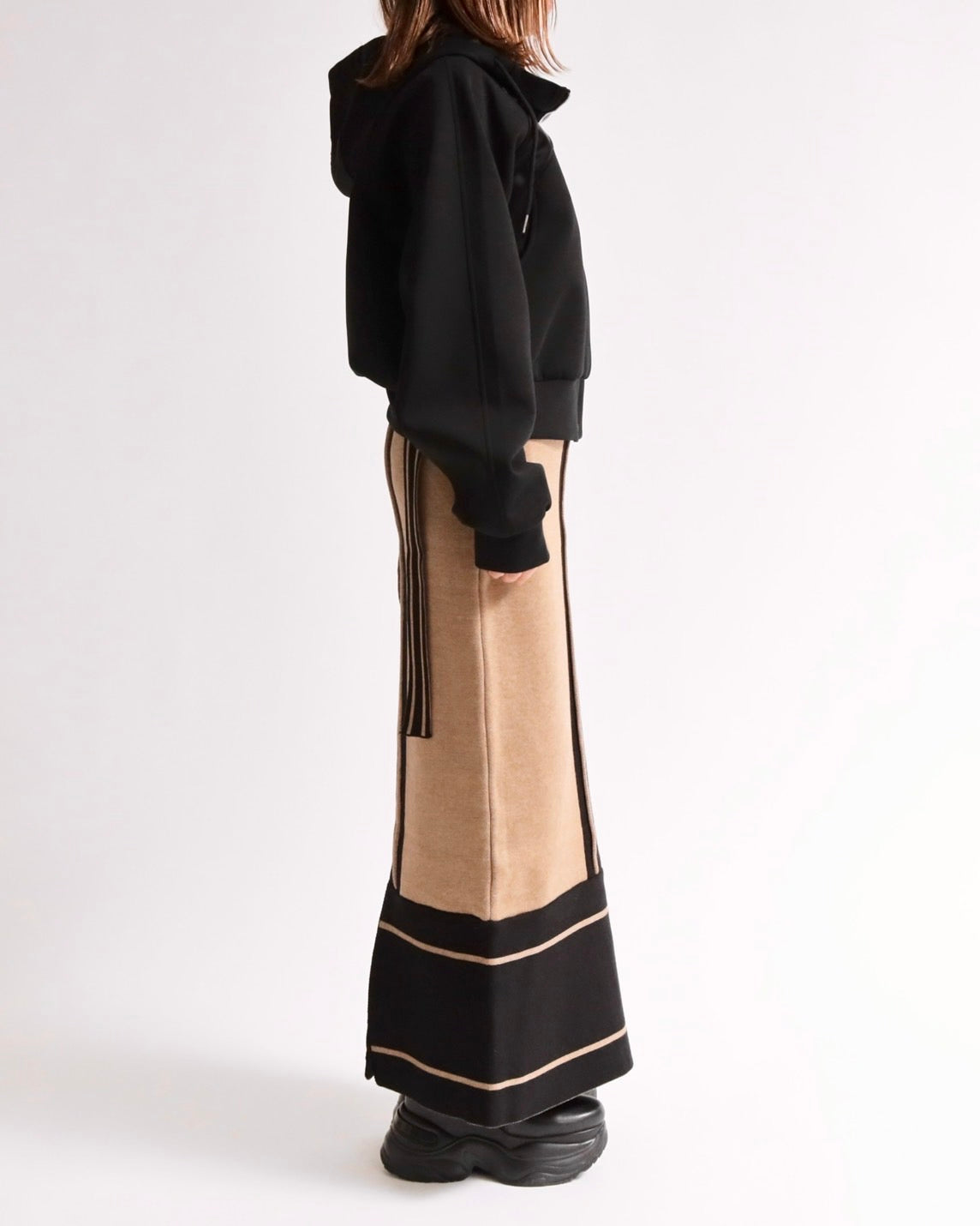 ネオテック ジップフーディー