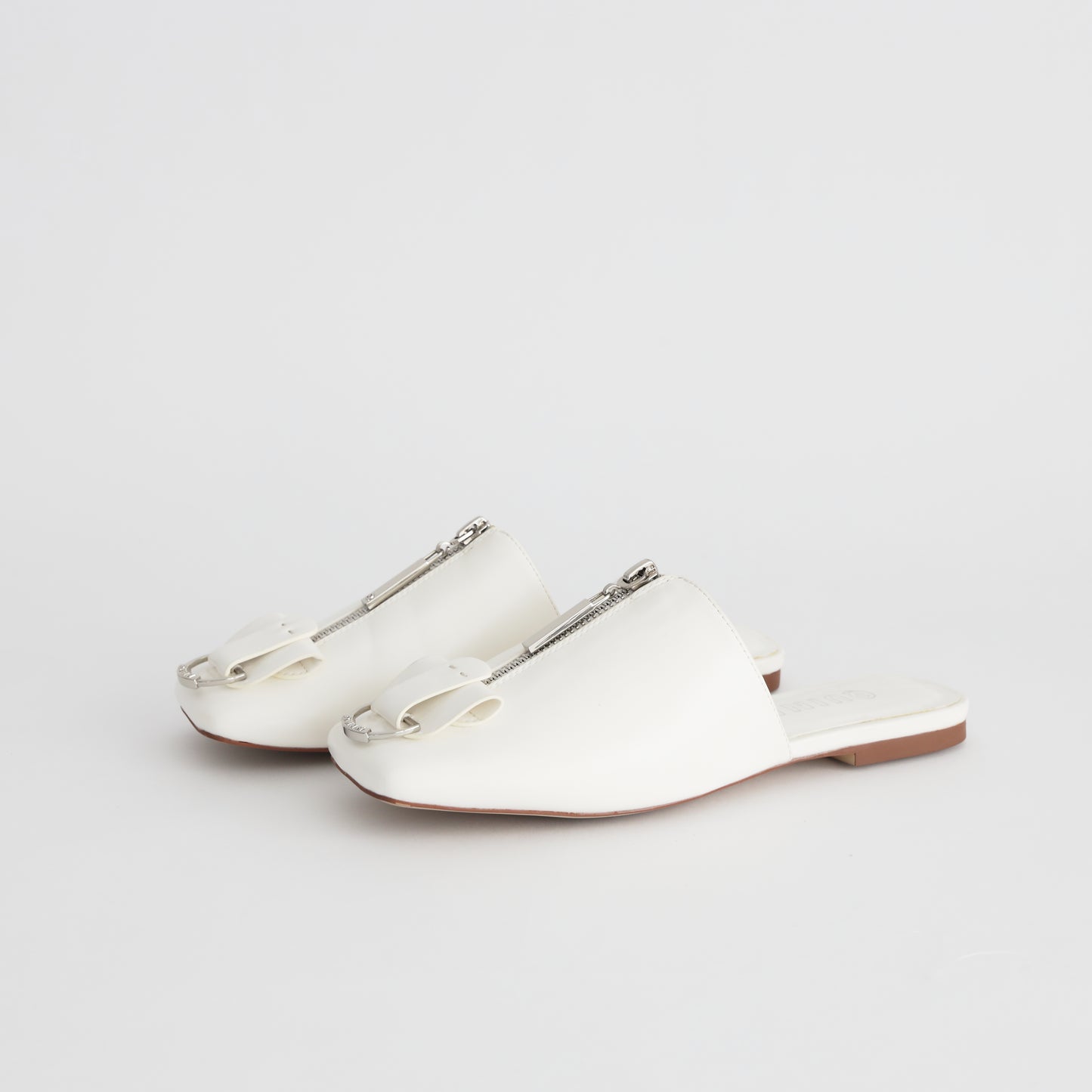 ＱUINN　mule　sandal