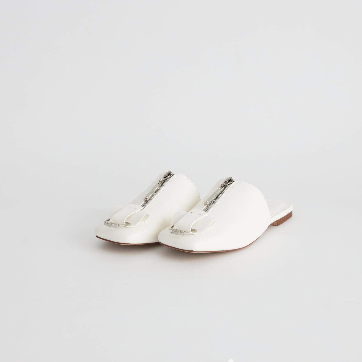 ＱUINN　mule　sandal