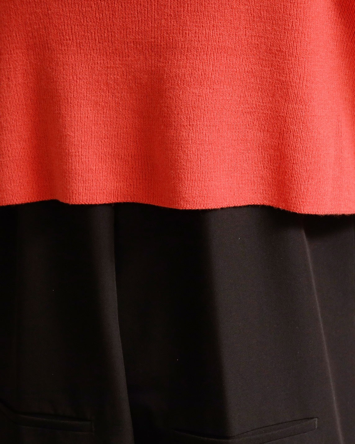 ジップアップショート丈ニット