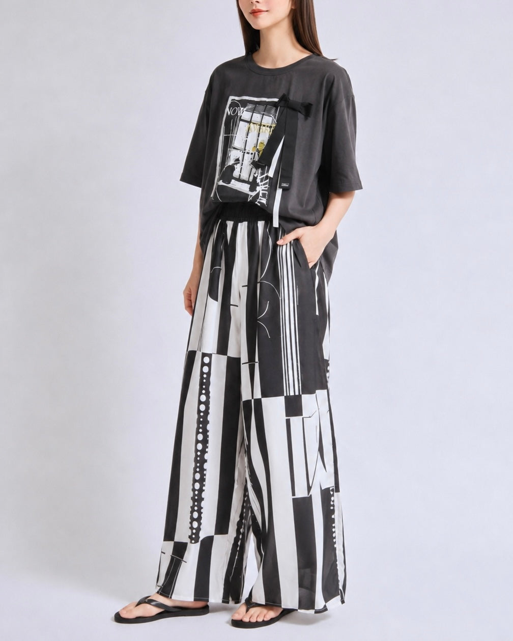 アートプリント リボンデザインTシャツ