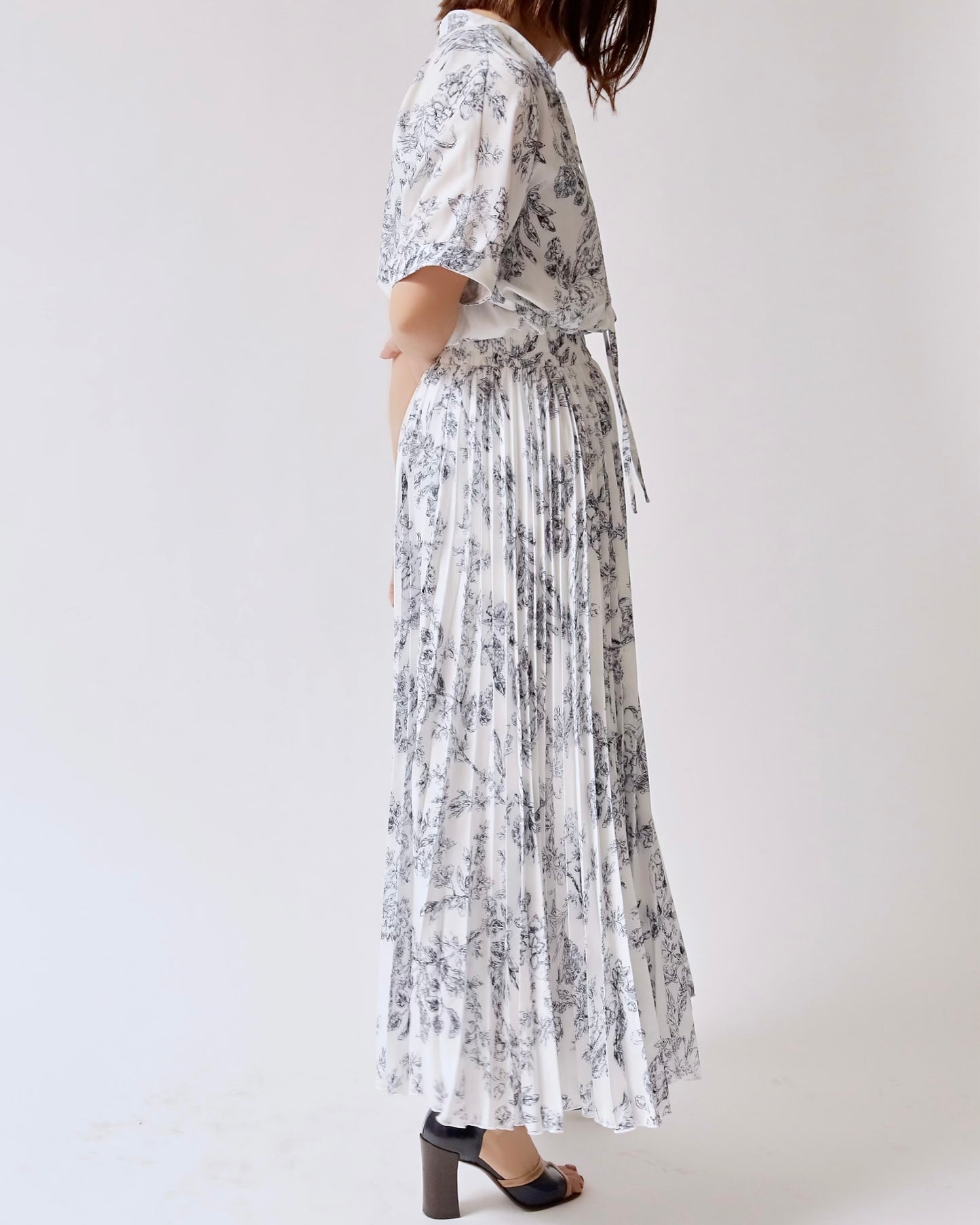 ボタニカルプリーツシャツワンピース