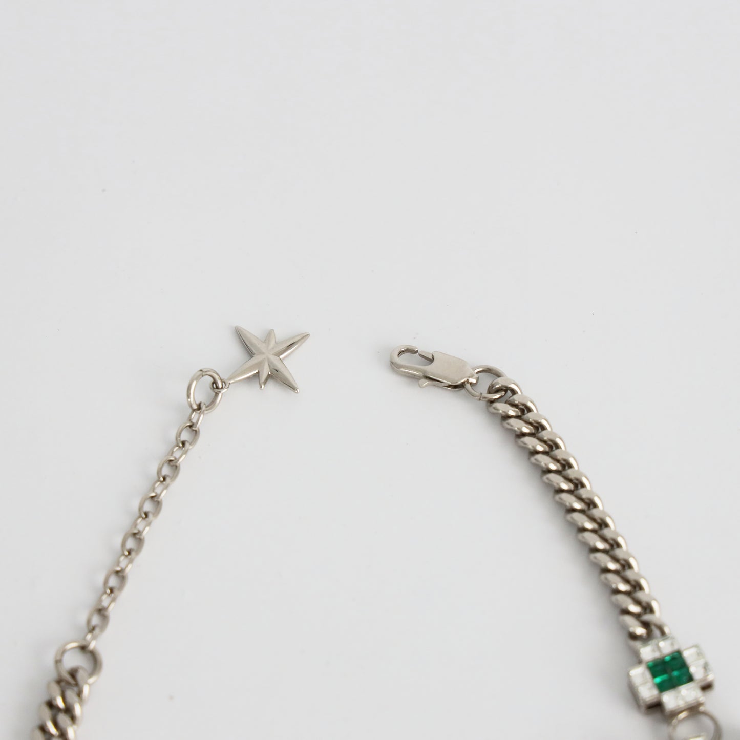 QUINN ネックレス