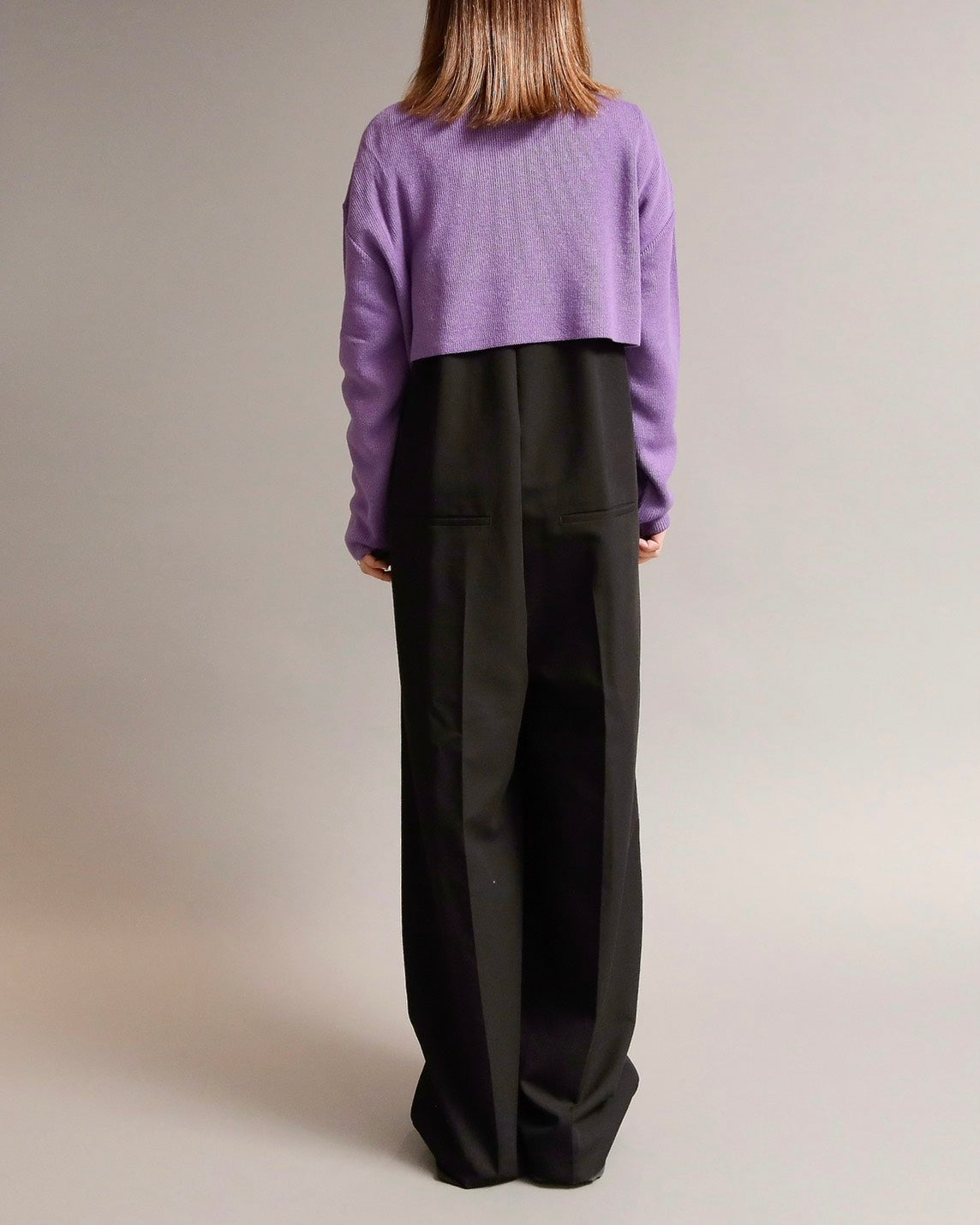 ジップアップショート丈ニット