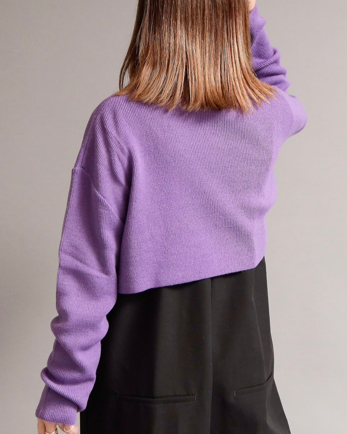 ジップアップショート丈ニット