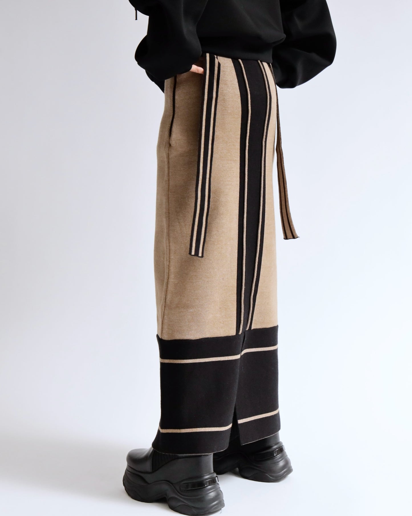 ラインアクセント ニットタイトスカート