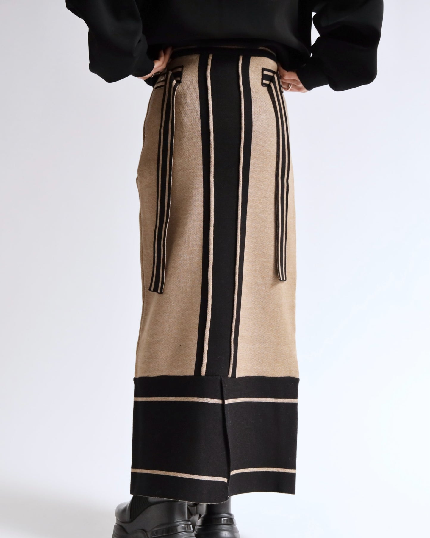 ラインアクセント ニットタイトスカート