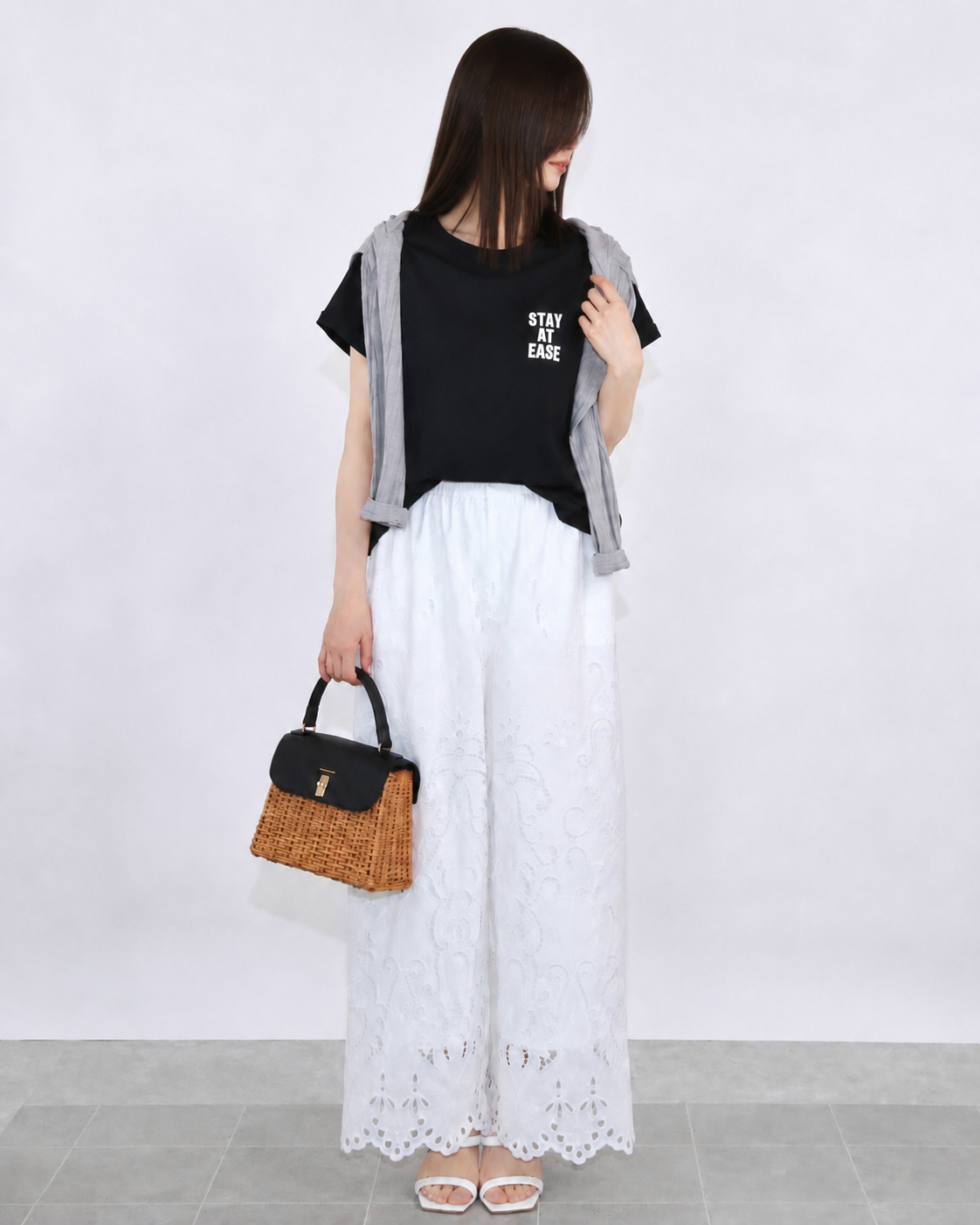 STAY AT EASE ロゴフレンチスリーブTシャツ