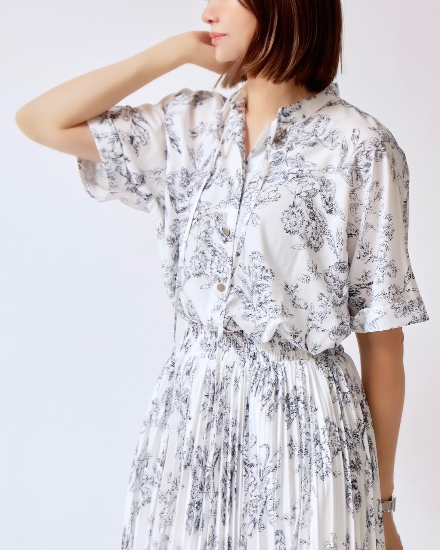 ボタニカルプリーツシャツワンピース
