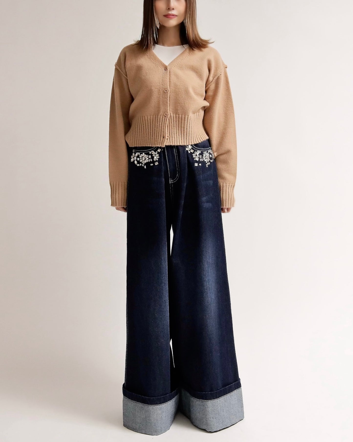 バックロゴショートカーディガン