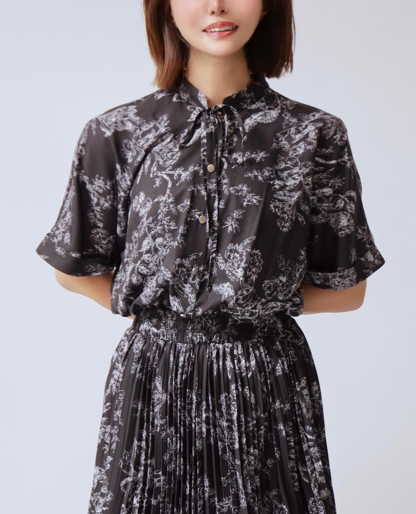 ボタニカルプリーツシャツワンピース