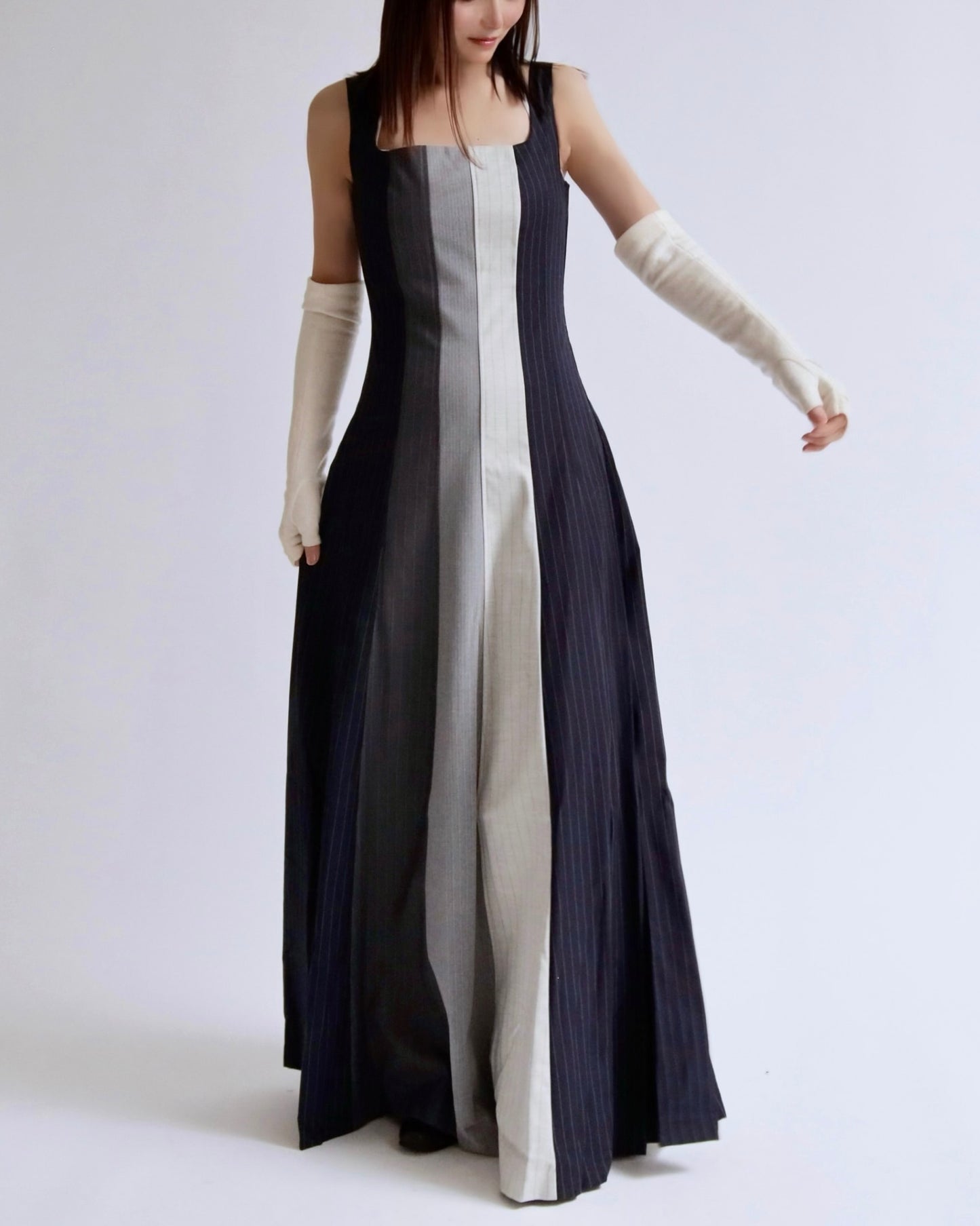 バーティカル・コントラストロングドレス