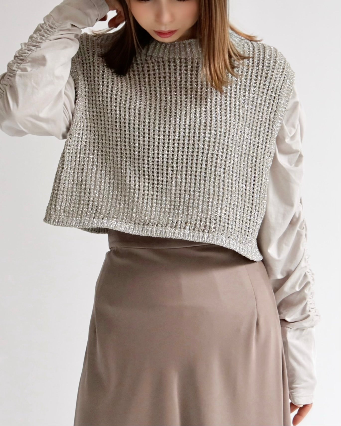 ラメニットショートベスト