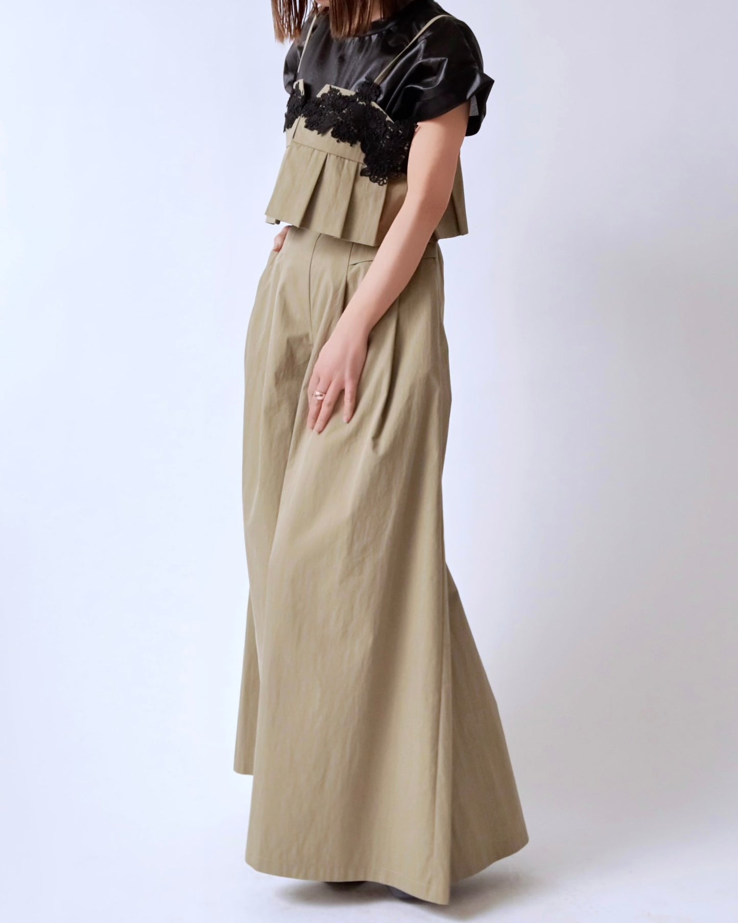 ハイウエストワイドパンツ