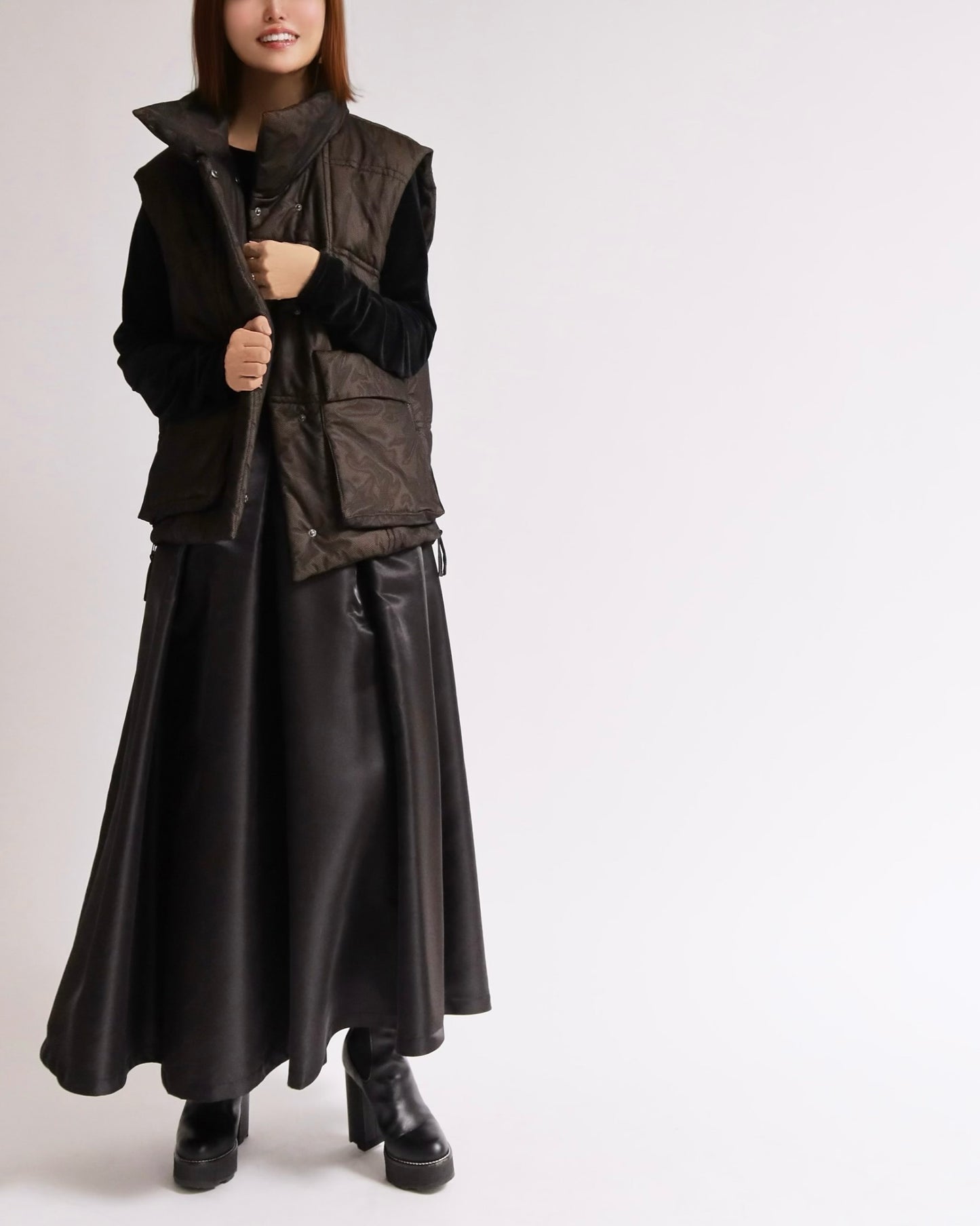 ヴィーガンレザー フレアロングスカート