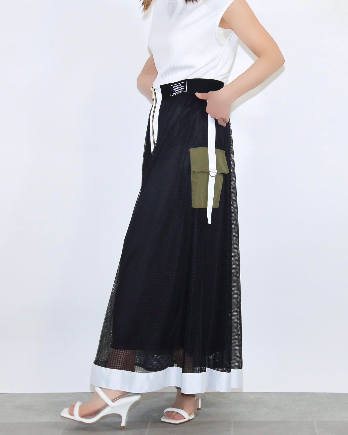 メッシュレイヤードフレアスカート
