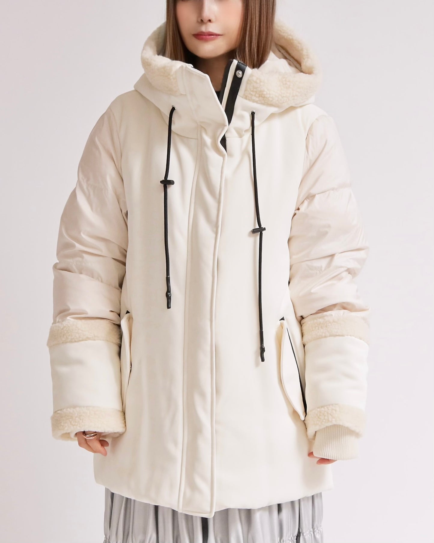 ボアトリム フーデッドショートダウン