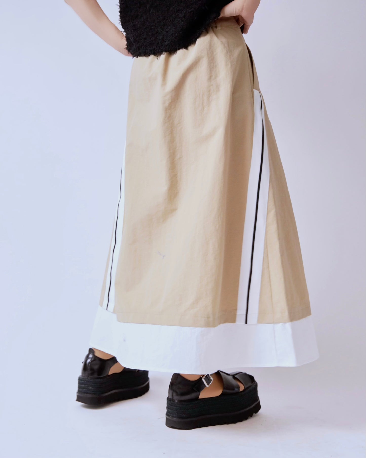 コントラストライン レイヤードスカート