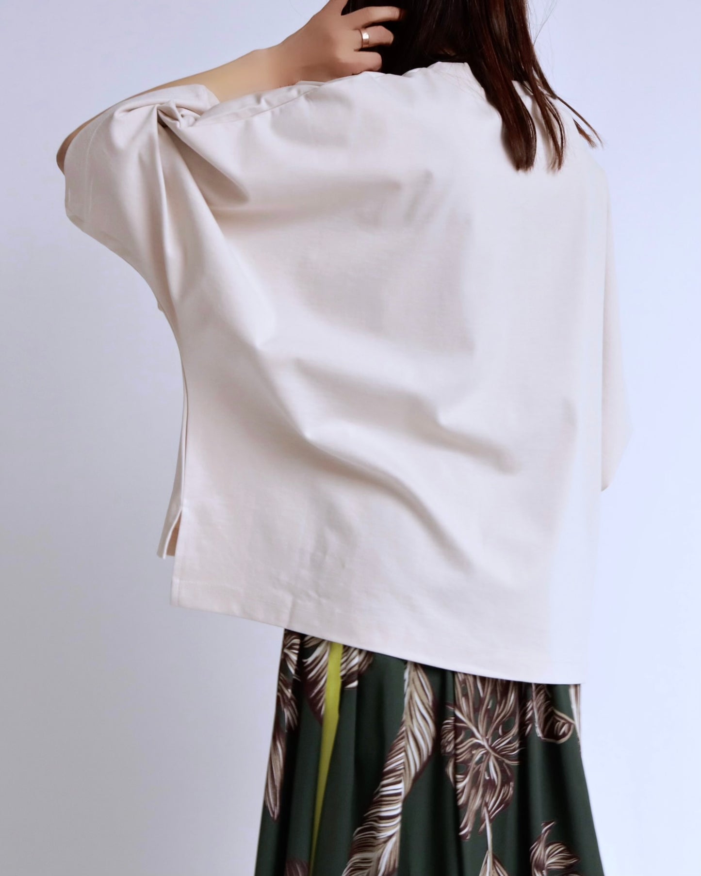 ドルマンスリーブプルオーバー