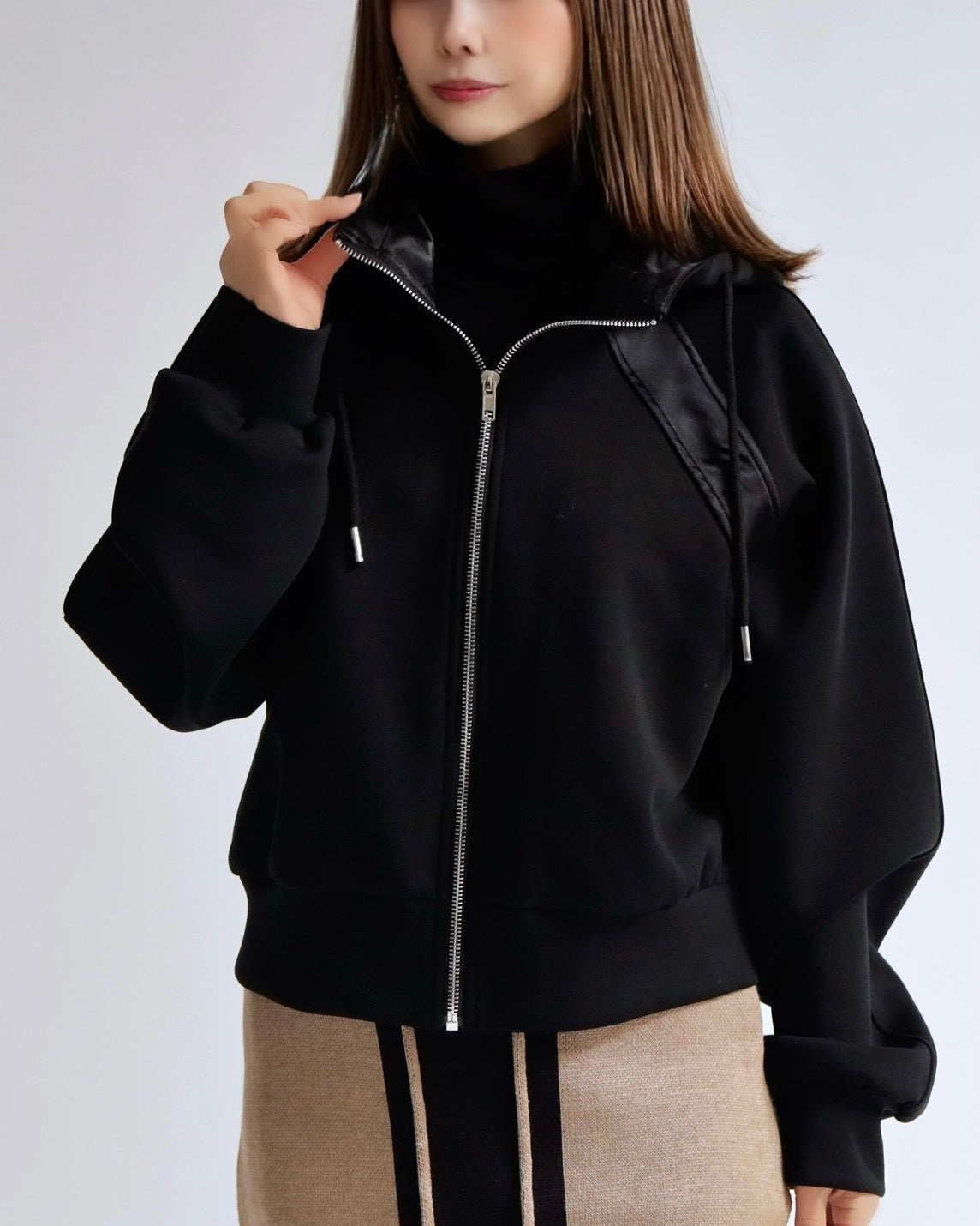 ネオテック ジップフーディー