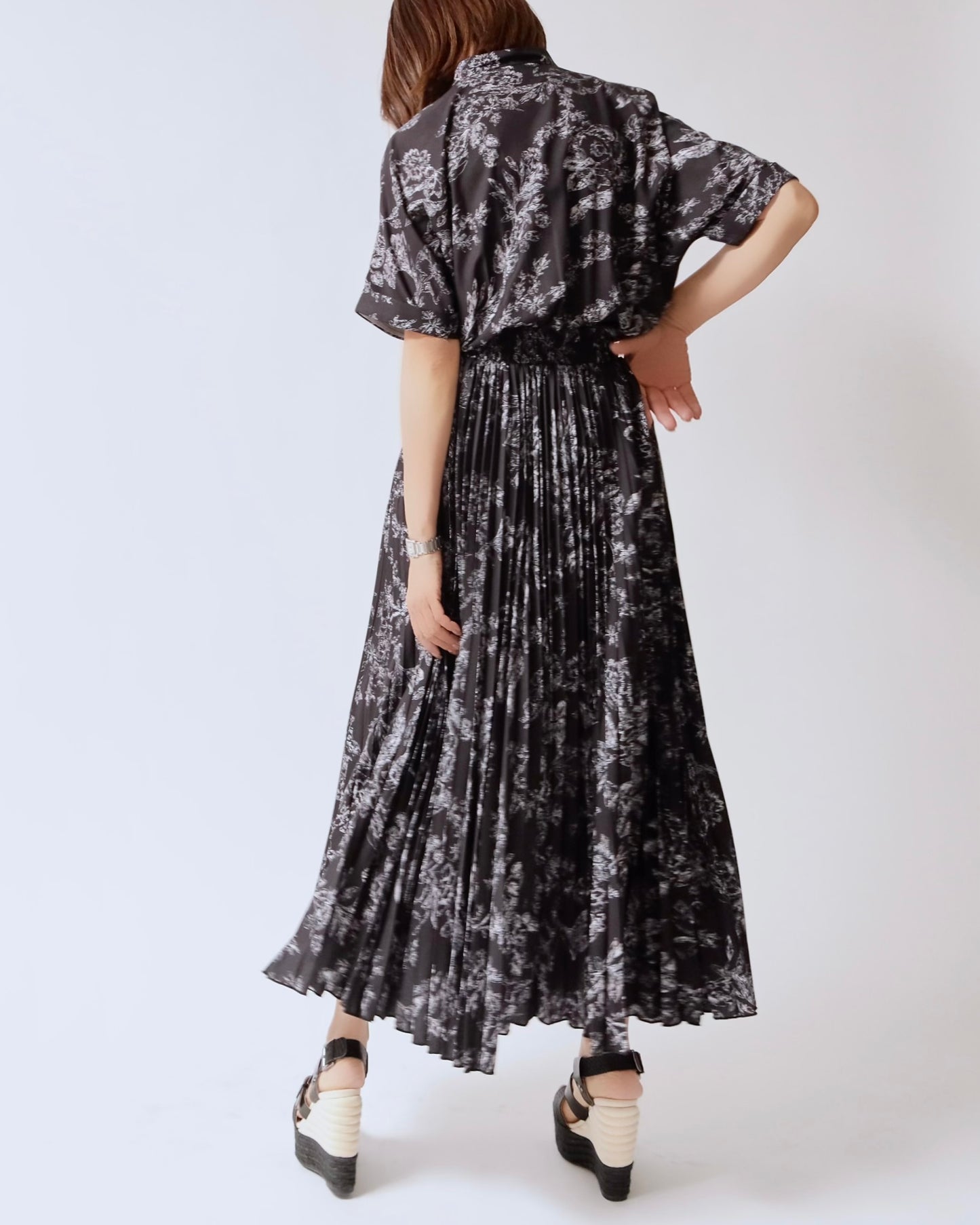 ボタニカルプリーツシャツワンピース