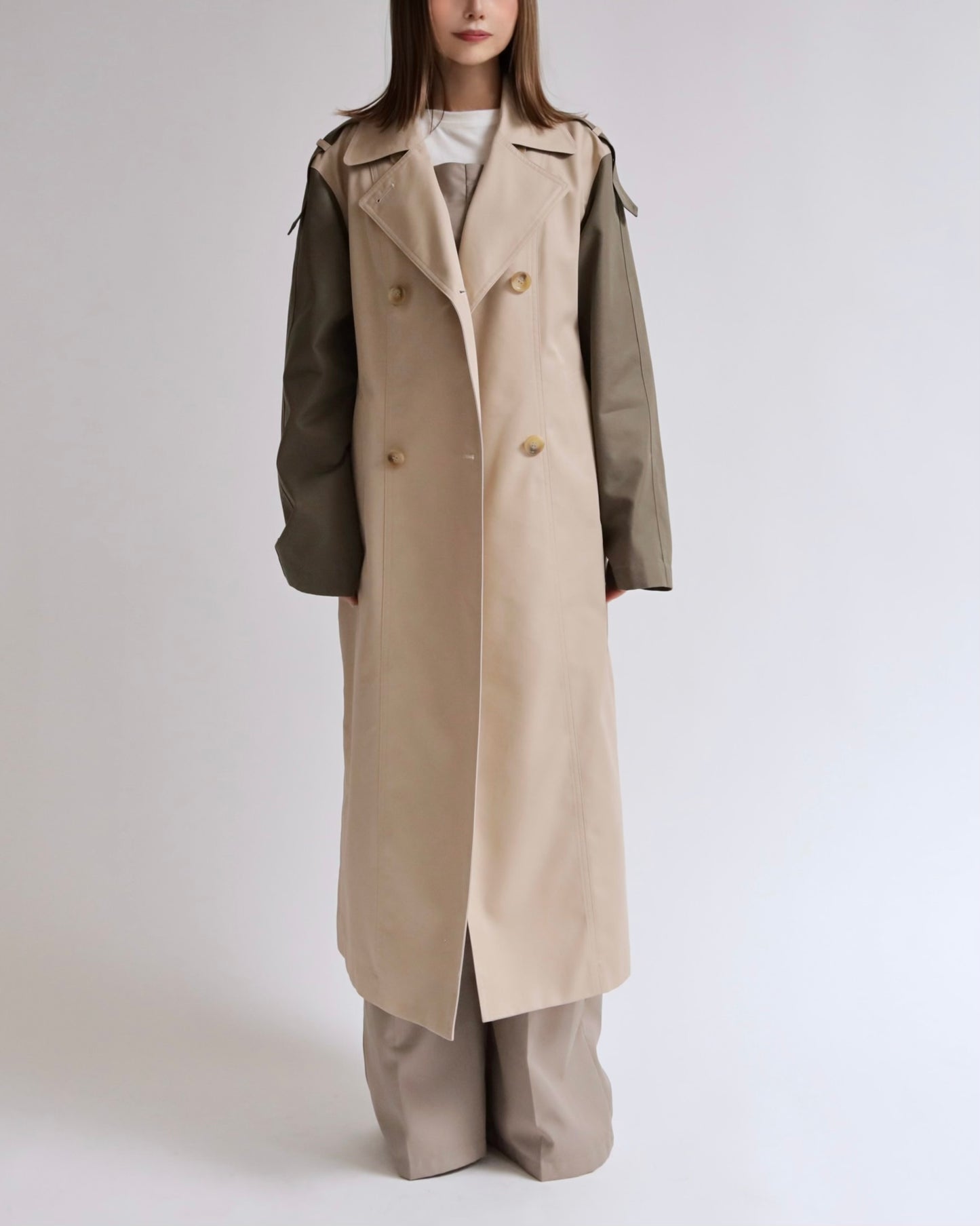 バックロゴレイヤード トレンチコート