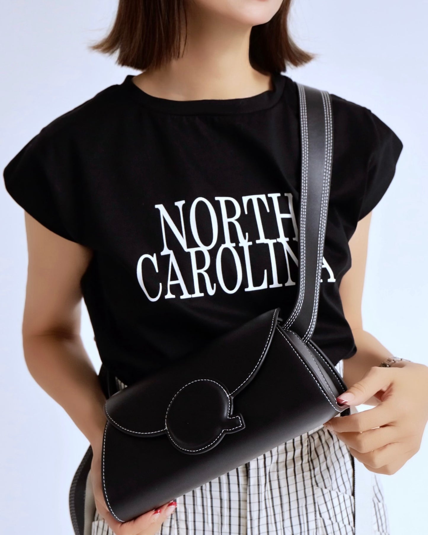 ノースリーブロゴT