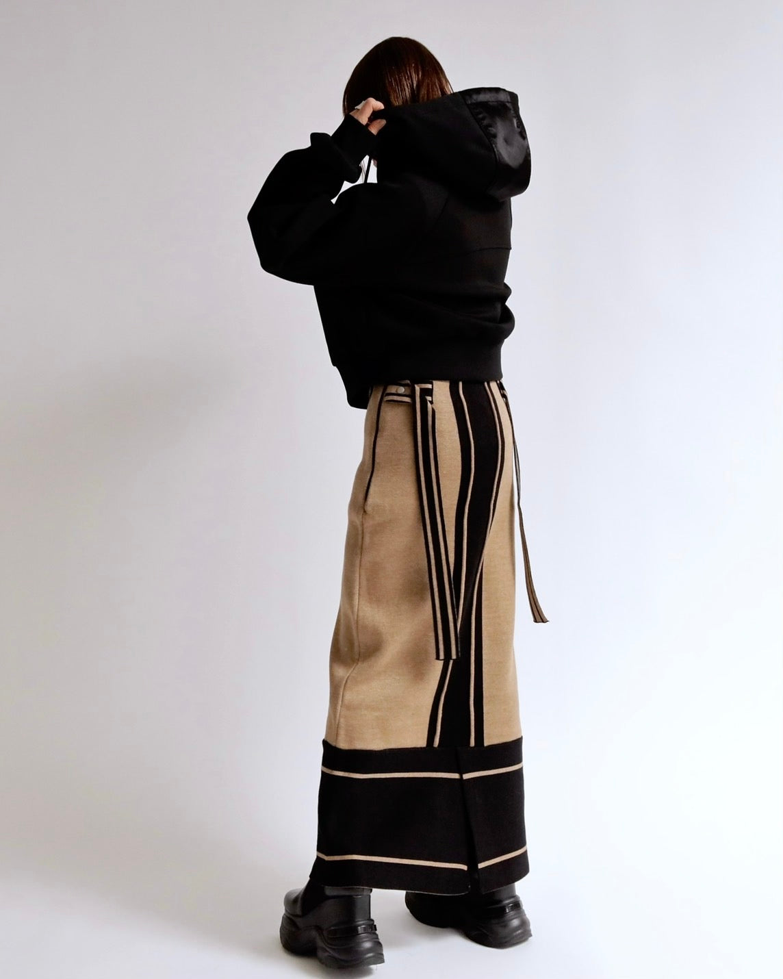 ネオテック ジップフーディー