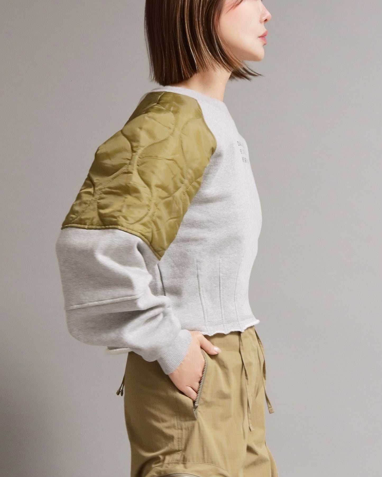 キルティングショルダートレーナー