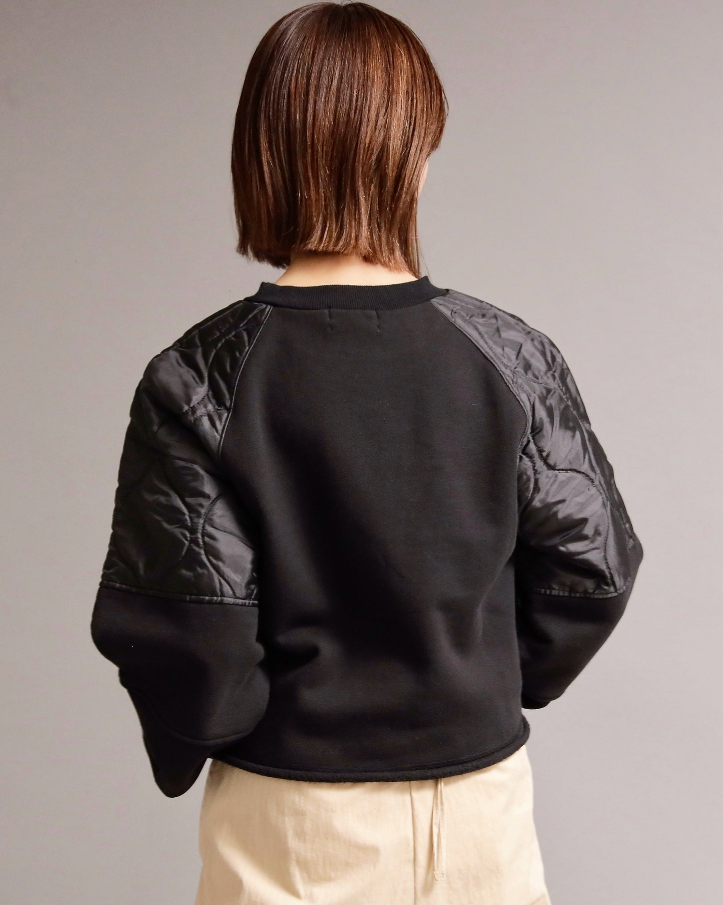 キルティングショルダートレーナー
