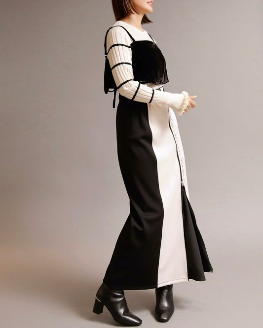 ロゴテープジップボンディングスカート