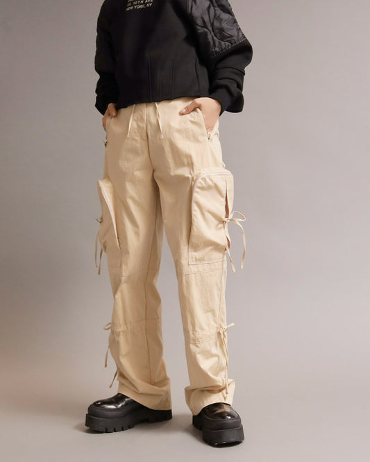 リボン付きカーゴパンツ
