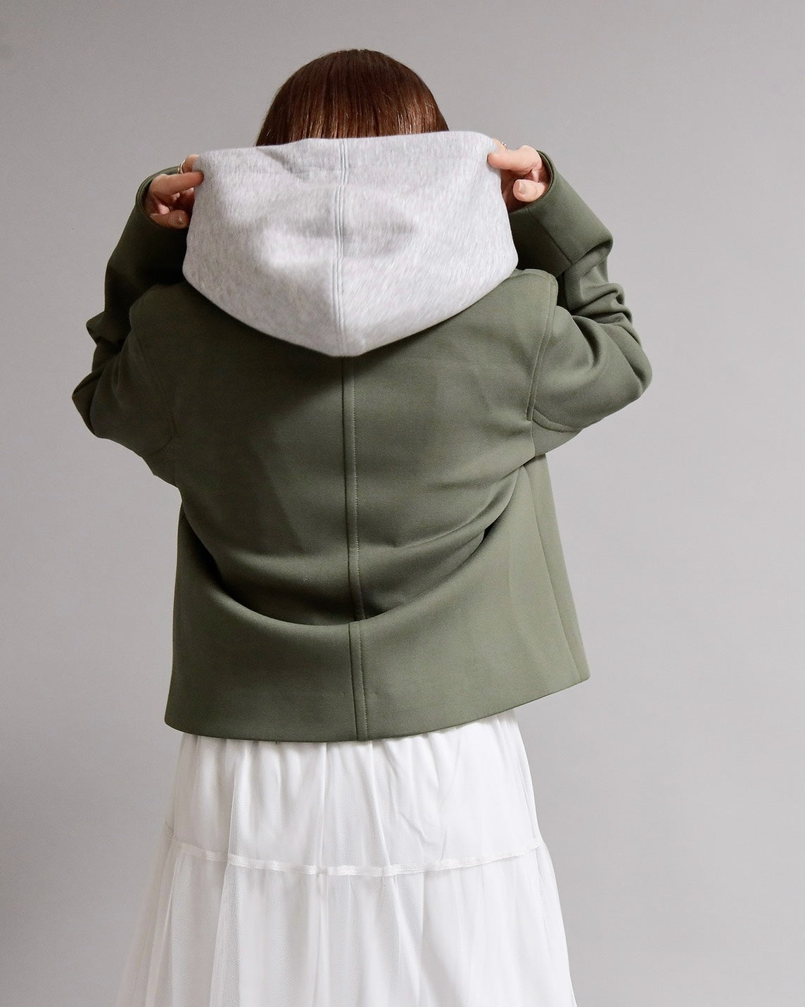 ２WAYレイヤードフーディーショートジャケット