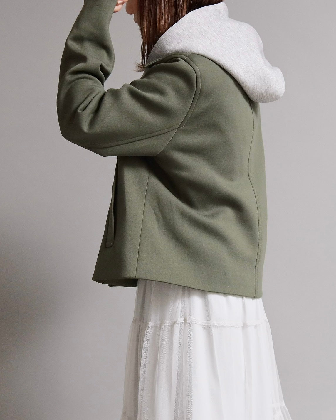 ２WAYレイヤードフーディーショートジャケット