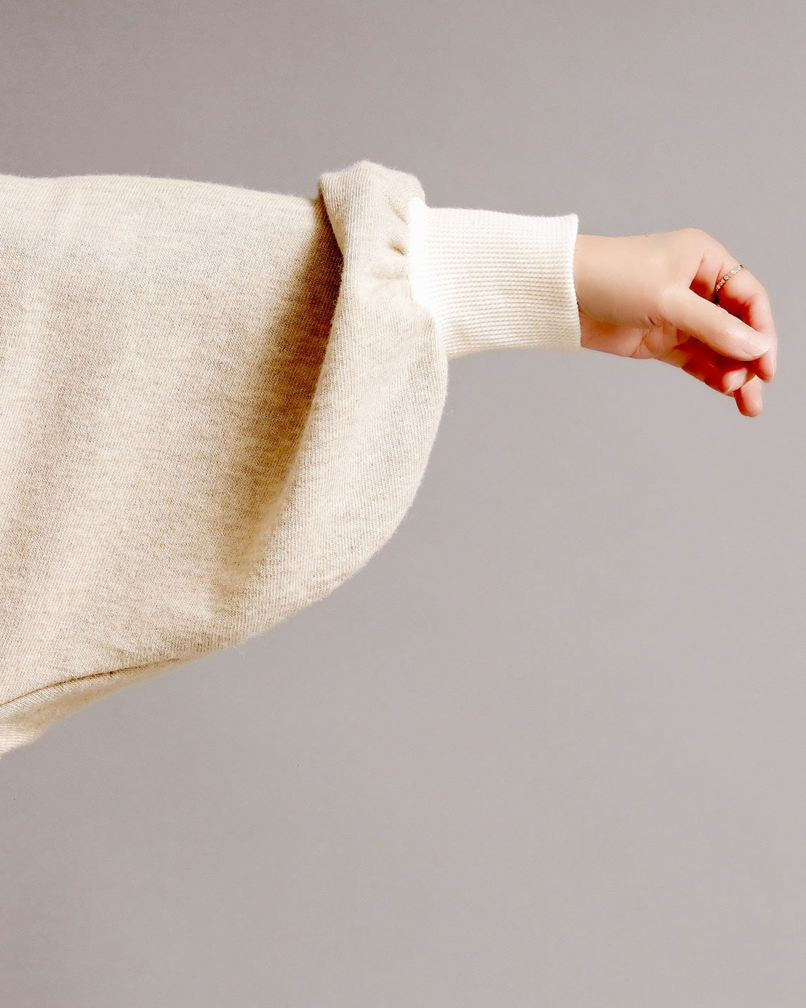 ドルマンスリーブプルオーバー