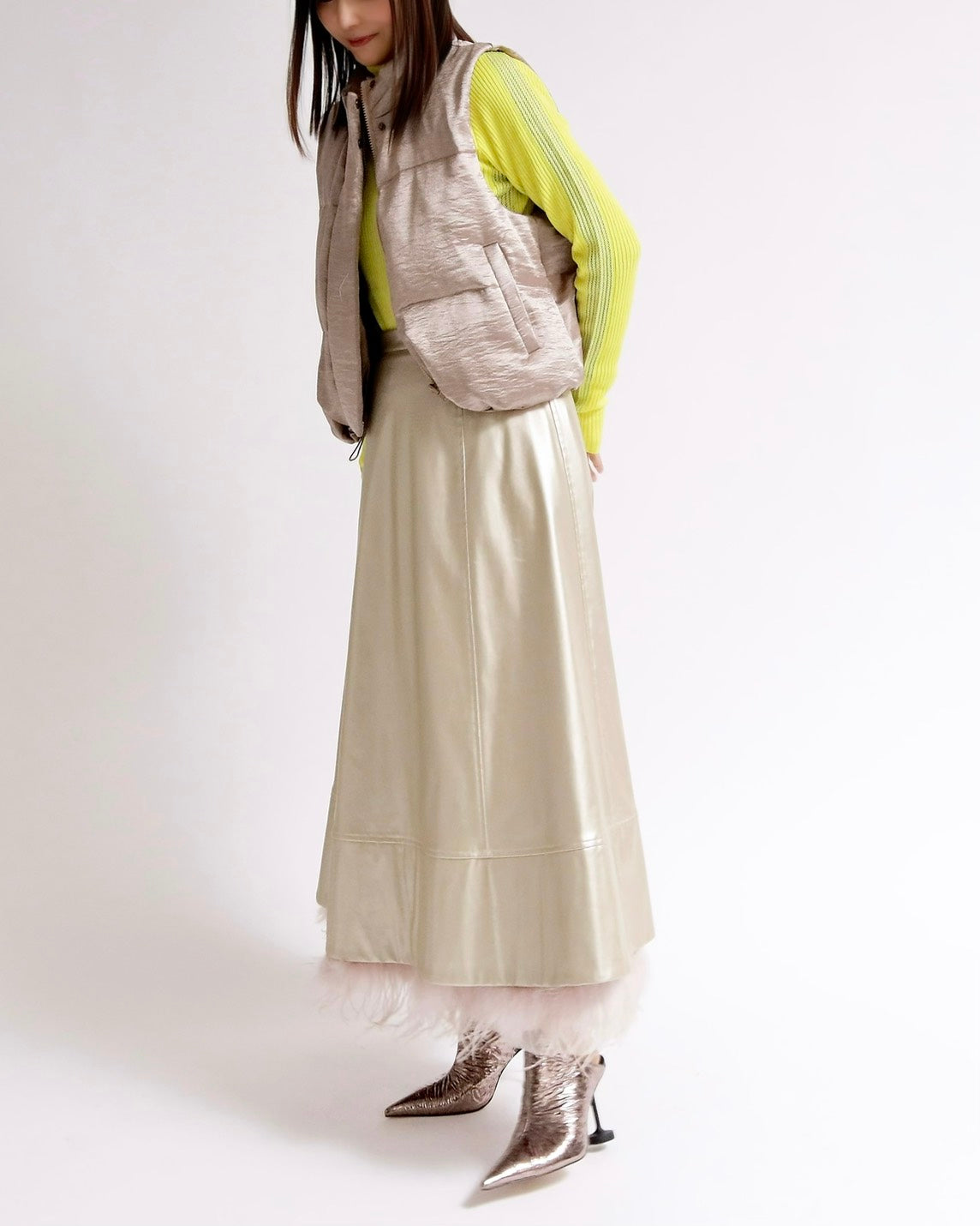 サテンタッチ中綿スタンドベスト