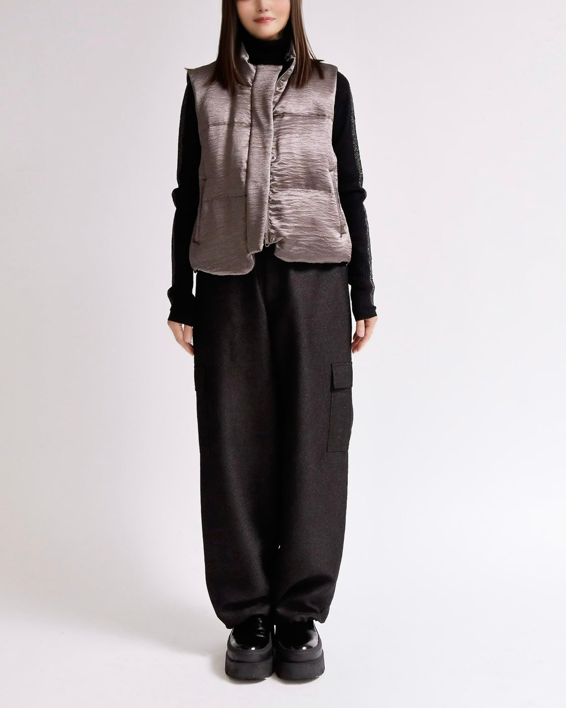 サテンタッチ中綿スタンドベスト