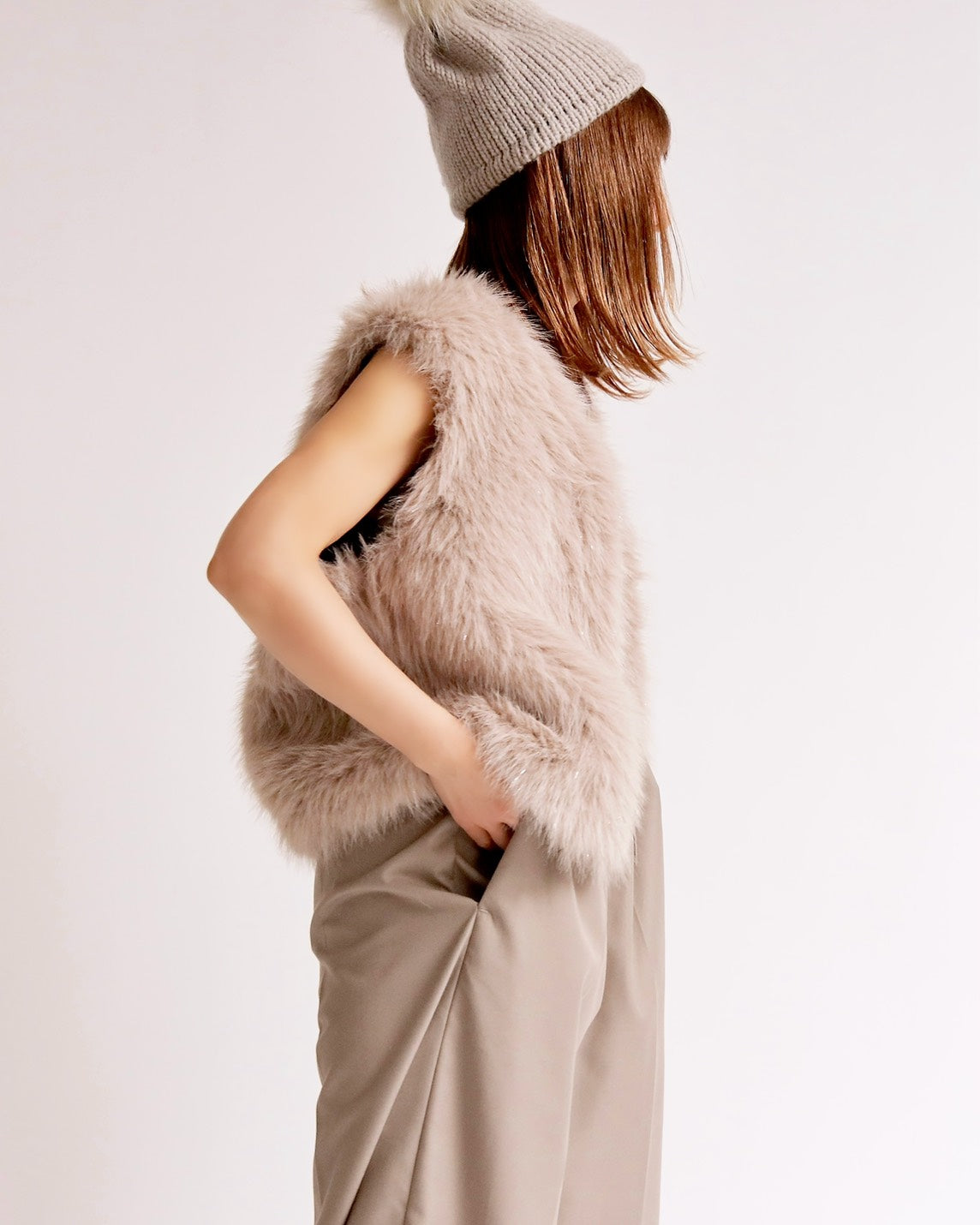 グリッターフェイクファーノーカラーベスト