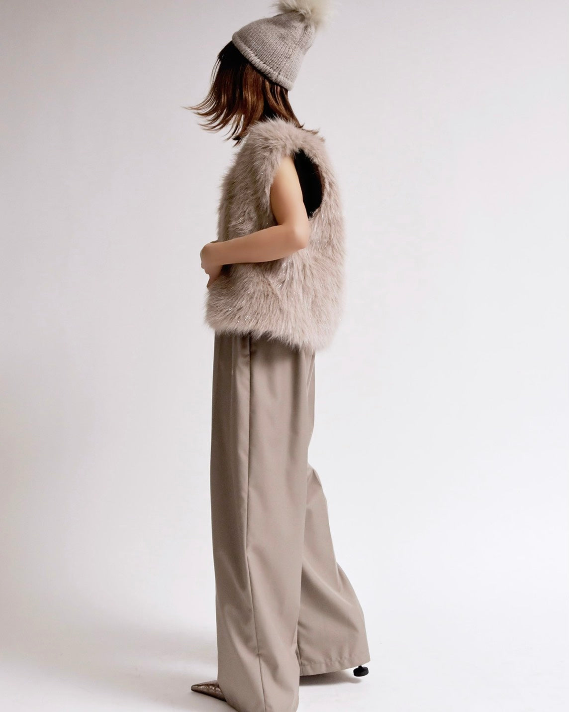 グリッターフェイクファーノーカラーベスト