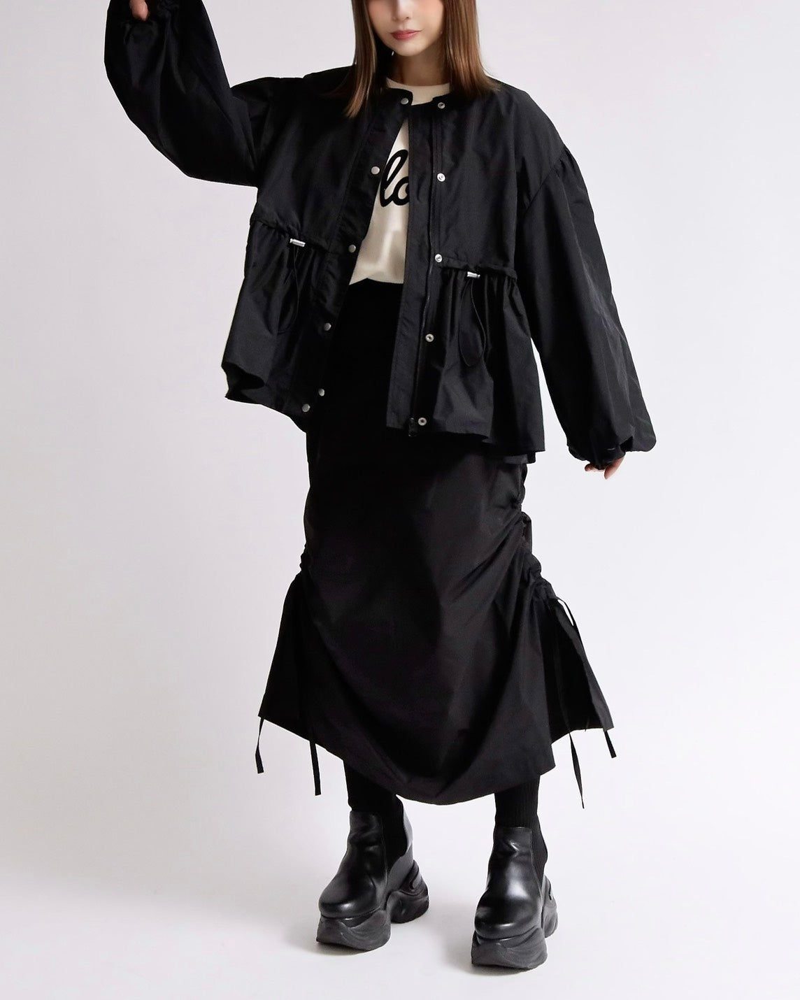 シルエットチェンジサイドコードスカート